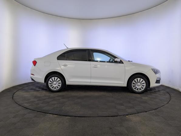 Skoda Rapid II с пробегом 2020 года, цена 1 495 000 рублей, 98046 км, лифтбек, Автокод Объявления