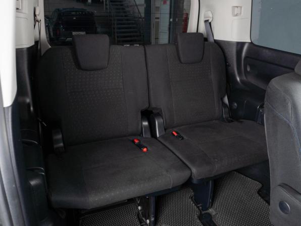 Toyota Voxy III (R80) с пробегом 2015 года, цена 1 749 000 рублей, 183459 км, минивэн, Автокод Объявления