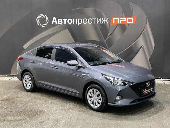 Hyundai Solaris II Рестайлинг с пробегом 2022 года, цена 1 620 000 рублей, 82574 км, седан, Автокод Объявления