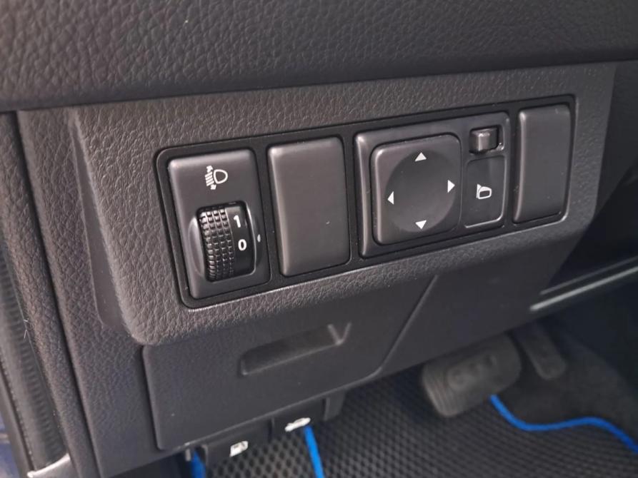 Nissan Tiida I Рестайлинг Санкт-Петербург  - изображение 13