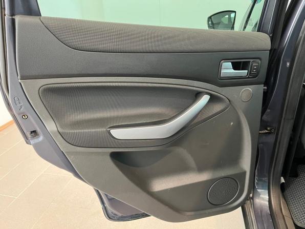 Ford Kuga I с пробегом 2012 года, цена 785 000 рублей, 247403 км, внедорожник, Автокод Объявления