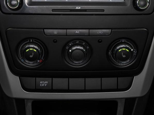 Skoda Yeti I с пробегом 2012 года, цена 799 000 рублей, 226351 км, внедорожник, Автокод Объявления