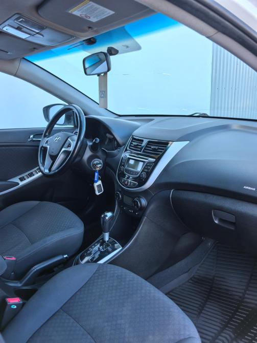 Hyundai Solaris I Санкт-Петербург  - изображение 21