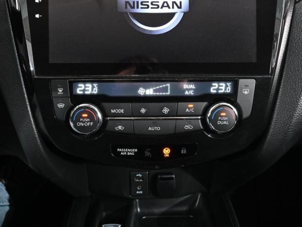 Nissan Qashqai II с пробегом 2017 года, цена 1 599 000 рублей, 142435 км, внедорожник, Автокод Объявления