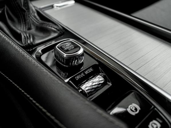 Volvo XC90 II Рестайлинг 1 с пробегом 2019 года, цена 4 150 000 рублей, 146332 км, внедорожник, Автокод Объявления