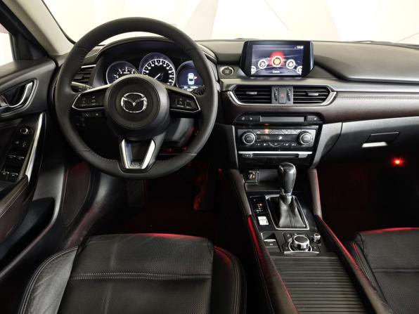 Mazda 6 III (GJ) Рестайлинг с пробегом 2016 года, цена 1 681 000 рублей, 160389 км, седан, Автокод Объявления
