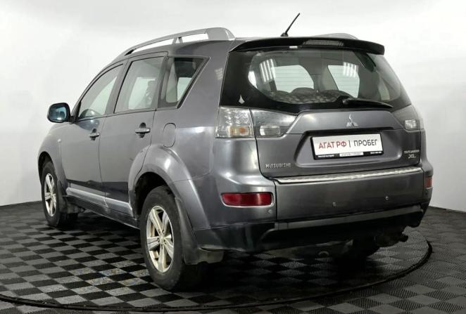 Mitsubishi Outlander II с пробегом 2008 года, цена 750 000 рублей, 151572 км, внедорожник, Автокод Объявления