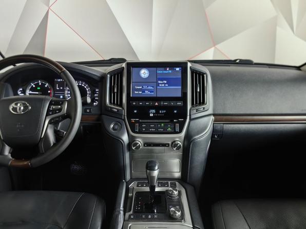 Toyota Land Cruiser 200 Series Рестайлинг 2 с пробегом 2018 года, цена 5 299 000 рублей, 165257 км, внедорожник, Автокод Объявления