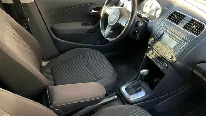 Volkswagen Polo V с пробегом 2014 года, цена 849 000 рублей, 160231 км, седан, Автокод Объявления
