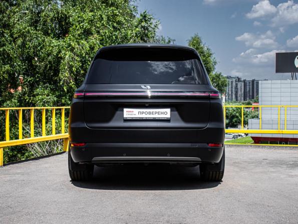 Li Auto (Lixiang) L9 I с пробегом 2023 года, цена 6 999 999 рублей, 11000 км, внедорожник, Автокод Объявления