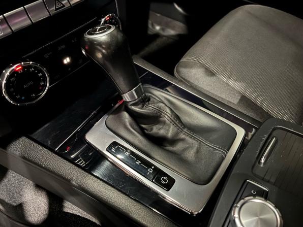 Mercedes-Benz C-Класс III (W204) Рестайлинг с пробегом 2011 года, цена 1 295 000 рублей, 259247 км, седан, Автокод Объявления