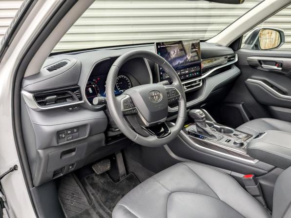 Toyota Highlander IV (XU70) с пробегом 2025 года, цена 5 200 000 рублей, 10252 км, внедорожник, Автокод Объявления