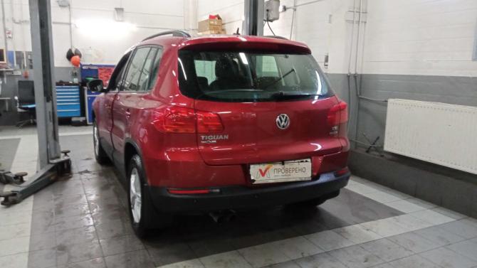 Volkswagen Tiguan I Рестайлинг с пробегом 2014 года, цена 980 000 рублей, 180843 км, внедорожник, Автокод Объявления