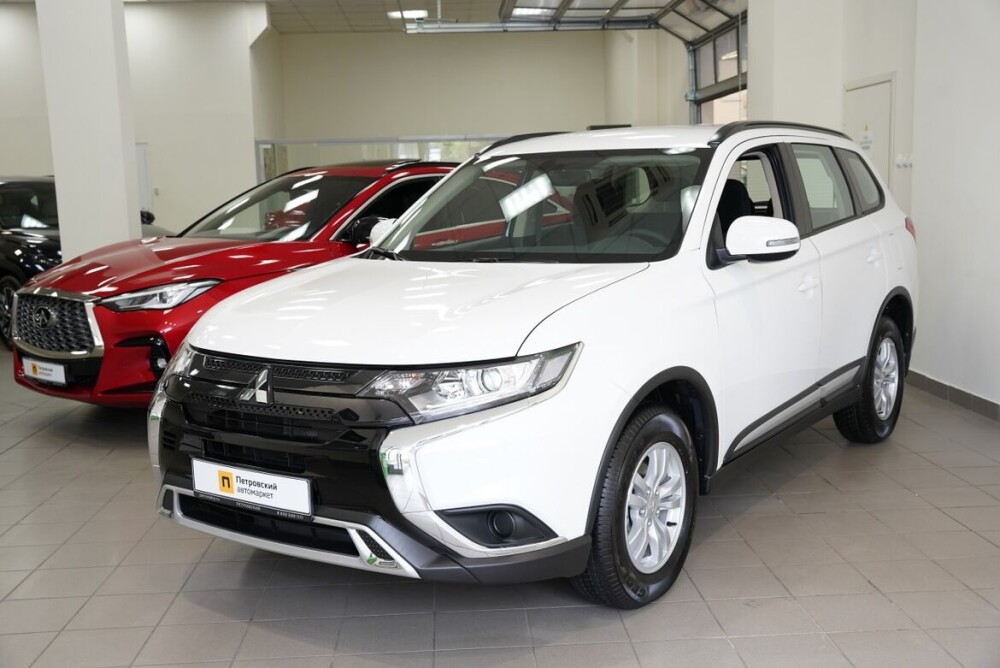 Mitsubishi outlander 2025. Mitsubishi Outlander 2022 белый. Outlander 2022. Картинки нового Mitsubishi Outlander 2022 года. Mitsubishi Outlander 2022 PNG
