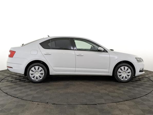 Skoda Octavia III (A7) Рестайлинг с пробегом 2020 года, цена 1 725 000 рублей, 114732 км, лифтбек, Автокод Объявления