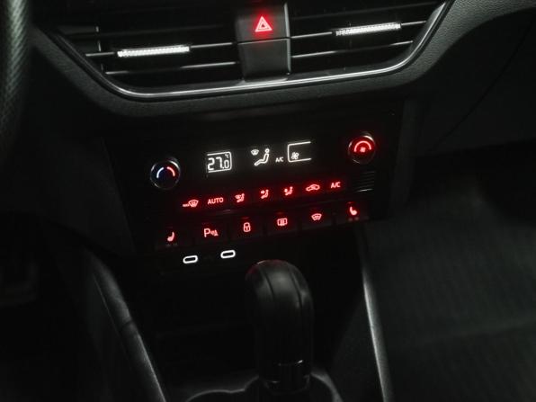 Volkswagen Polo VI с пробегом 2021 года, цена 1 599 000 рублей, 120642 км, лифтбек, Автокод Объявления