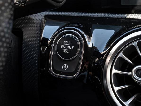 Mercedes-Benz CLA II (C118 X118) с пробегом 2020 года, цена 2 620 000 рублей, 158498 км, седан, Автокод Объявления