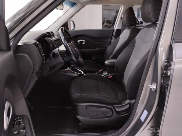 Kia Soul II Рестайлинг с пробегом 2017 года, цена 1 740 000 рублей, 54321 км, хэтчбек, Автокод Объявления