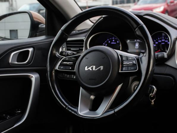 Kia Ceed III Рестайлинг с пробегом 2021 года, цена 1 789 000 рублей, 143915 км, хэтчбек, Автокод Объявления