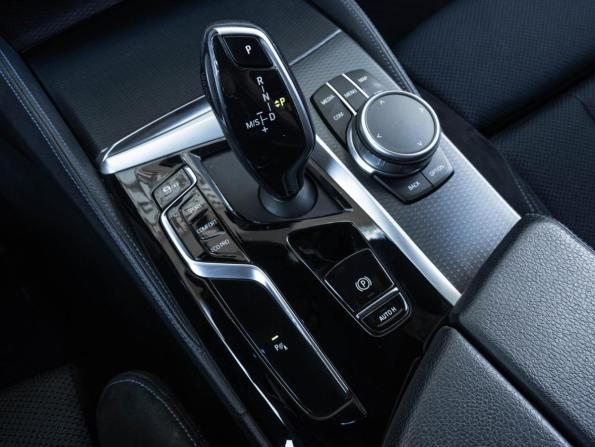 BMW 5 серии VII (G30/G31/G38) Рестайлинг с пробегом 2021 года, цена 4 595 000 рублей, 75506 км, седан, Автокод Объявления