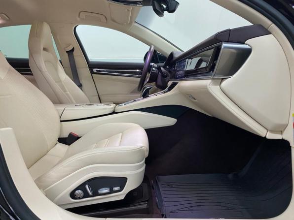 Porsche Panamera II с пробегом 2018 года, цена 6 400 000 рублей, 76068 км, лифтбек, Автокод Объявления