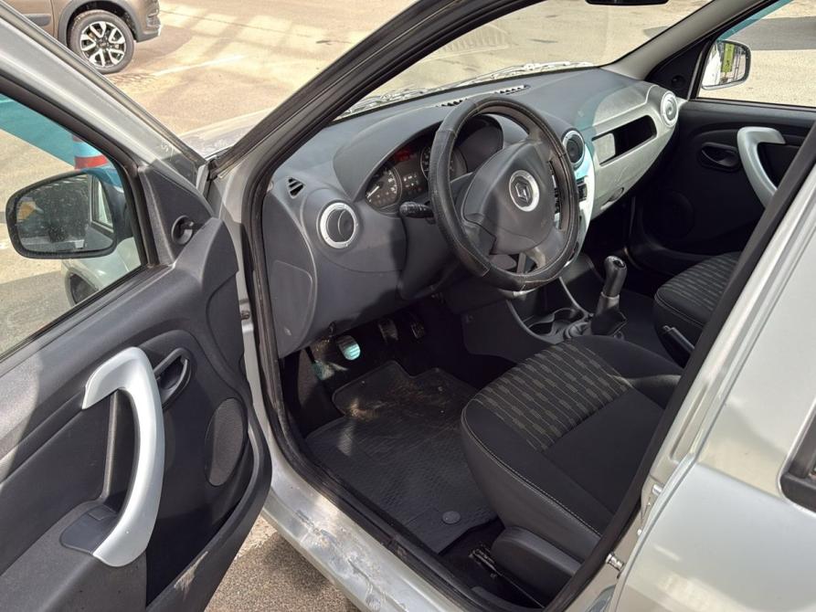 Renault Logan I Рестайлинг Санкт-Петербург  - изображение 9