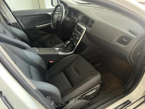Volvo S60 II Рестайлинг с пробегом 2013 года, цена 1 538 000 рублей, 149000 км, седан, Автокод Объявления