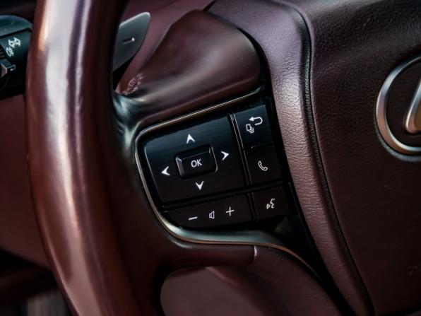 Lexus ES VII с пробегом 2021 года, цена 3 450 000 рублей, 263663 км, седан, Автокод Объявления