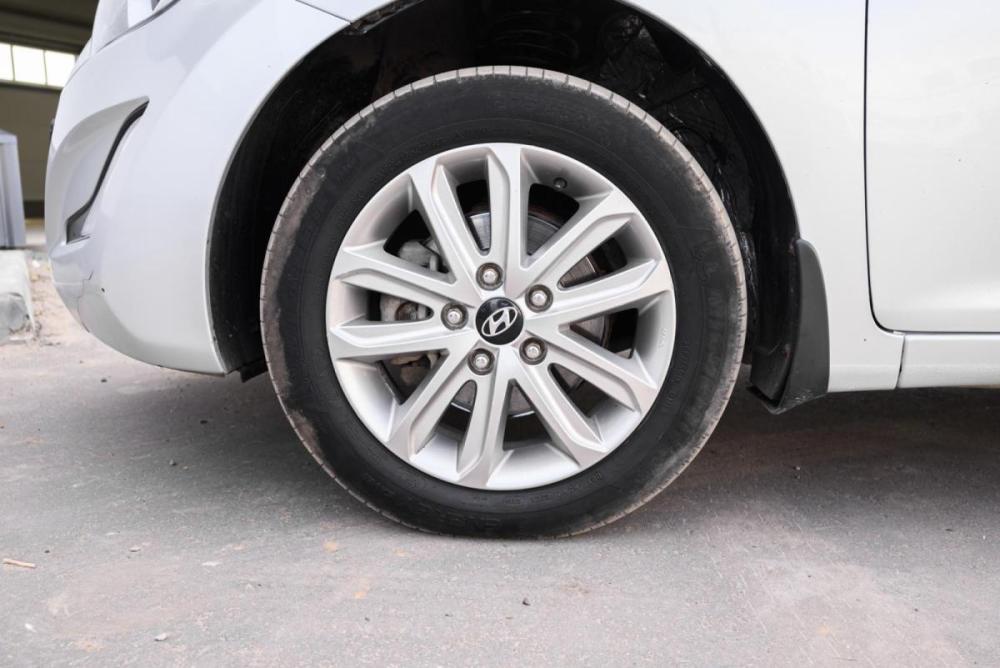 Hyundai Elantra V (MD) Рестайлинг Ульяновск  - изображение 6
