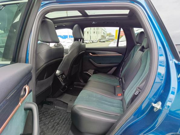 Geely Monjaro I с пробегом 2023 года, цена 2 649 995 рублей, 127255 км, внедорожник, Автокод Объявления