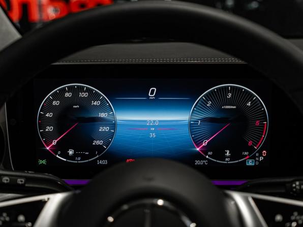 Mercedes-Benz V-Класс III (W447) Рестайлинг 2 с пробегом 2024 года, цена 14 317 000 рублей, 100 км, минивэн, Автокод Объявления