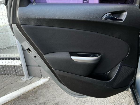 Opel Astra J с пробегом 2010 года, цена 740 500 рублей, 166089 км, хэтчбек, Автокод Объявления