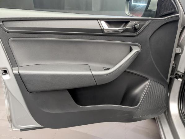 Skoda Rapid II с пробегом 2021 года, цена 1 380 000 рублей, 116538 км, лифтбек, Автокод Объявления