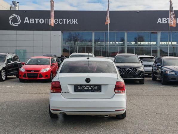 Volkswagen Polo V Рестайлинг с пробегом 2017 года, цена 719 000 рублей, 284500 км, седан, Автокод Объявления