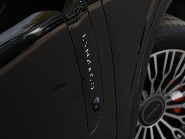 Lynk &amp; Co 900 с пробегом 2025 года, цена 8 898 000 рублей, 5723 км, внедорожник, Автокод Объявления