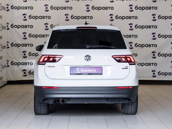 Volkswagen Tiguan II с пробегом 2017 года, цена 2 480 000 рублей, 48866 км, внедорожник, Автокод Объявления