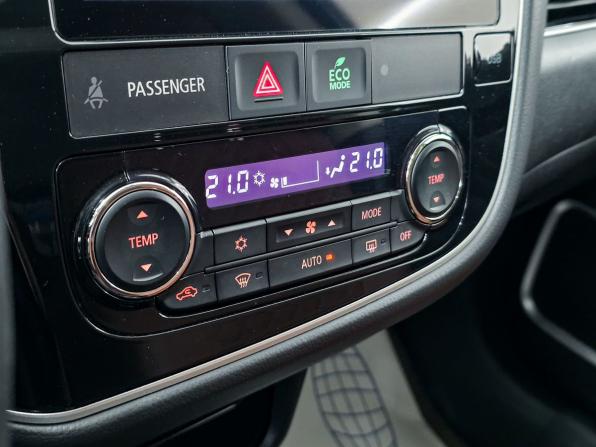 Mitsubishi Outlander III Рестайлинг 3 с пробегом 2022 года, цена 2 439 000 рублей, 63267 км, внедорожник, Автокод Объявления