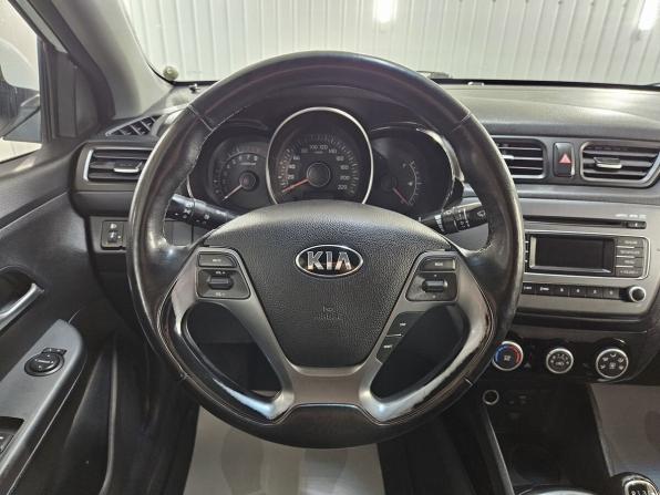 Kia Rio III Рестайлинг с пробегом 2015 года, цена 950 000 рублей, 170000 км, седан, Автокод Объявления