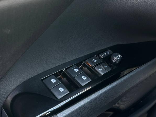Toyota Camry VIII (XV70) с пробегом 2020 года, цена 2 519 000 рублей, 124293 км, седан, Автокод Объявления