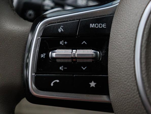 Kia Carnival IV с пробегом 2020 года, цена 3 890 000 рублей, 81512 км, минивэн, Автокод Объявления