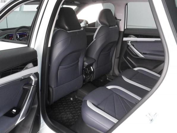 Geely Atlas II с пробегом 2025 года, цена 3 970 000 рублей, 13 км, внедорожник, Автокод Объявления