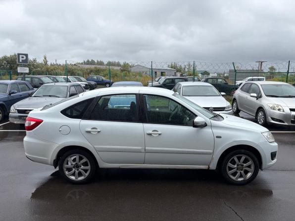 Lada (ВАЗ) Granta I с пробегом 2015 года, цена 382 000 рублей, 93547 км, лифтбек, Автокод Объявления