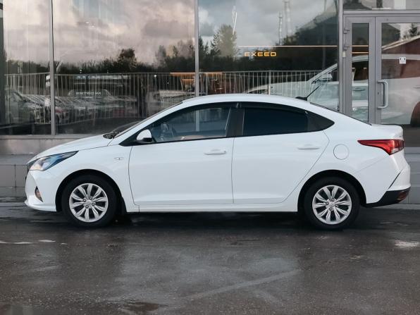Hyundai Solaris II Рестайлинг с пробегом 2021 года, цена 1 440 000 рублей, 91405 км, седан, Автокод Объявления