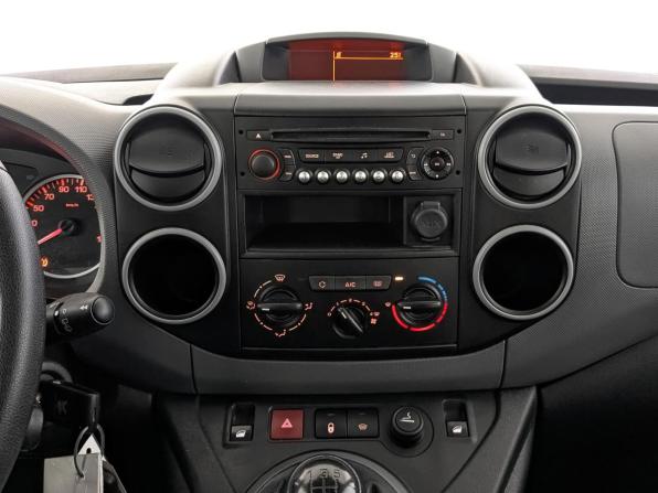 Peugeot Partner II Рестайлинг 2 с пробегом 2021 года, цена 1 619 000 рублей, 118918 км, компактвэн, Автокод Объявления