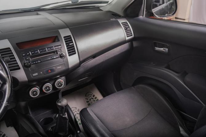 Peugeot 4007 с пробегом 2008 года, цена 1 209 000 рублей, 215000 км, внедорожник, Автокод Объявления