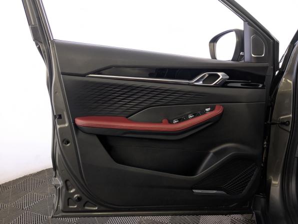 Geely Coolray I Рестайлинг с пробегом 2024 года, цена 2 250 000 рублей, 29343 км, внедорожник, Автокод Объявления