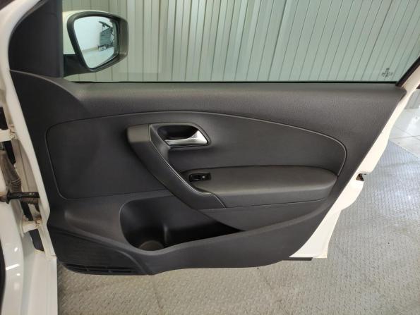 Volkswagen Polo V с пробегом 2013 года, цена 645 000 рублей, 180341 км, седан, Автокод Объявления