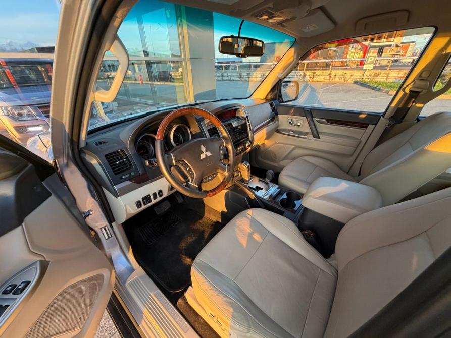 Mitsubishi Pajero IV Рестайлинг 2 Владикавказ  - изображение 10