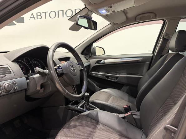 Opel Astra H Рестайлинг с пробегом 2013 года, цена 579 000 рублей, 219725 км, универсал, Автокод Объявления