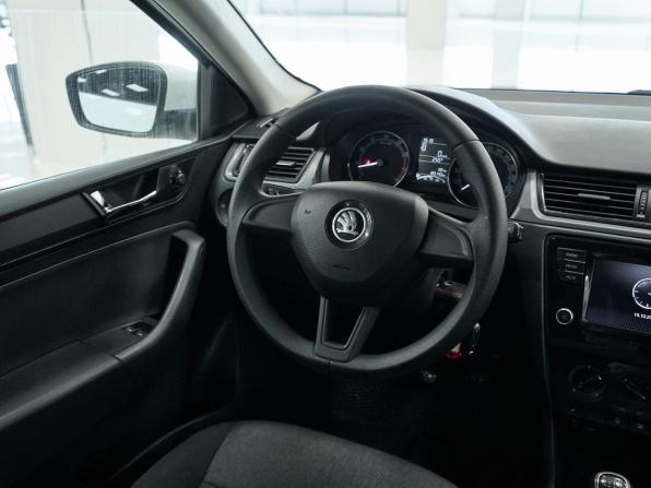 Skoda Rapid I Рестайлинг с пробегом 2017 года, цена 876 000 рублей, 189138 км, лифтбек, Автокод Объявления
